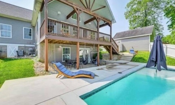 Mount Vernon Casa | Avail 10-19 thru 10-24+4BR+Lake Access+ Fire Pit+Pet Friendly&Heated Pool w fee