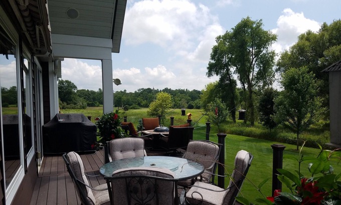Waupun Casa | Disponible Gorgeous Home-donde termina la vida agitada!
