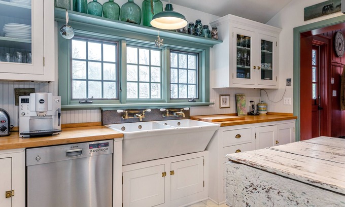 New Preston Casa | Available Month of August! Gracious Country Home in Washington, CT.