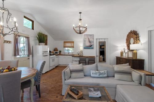 Shreveport Casa | Available This Wkend, Lakefront, Canoes & Kayaks