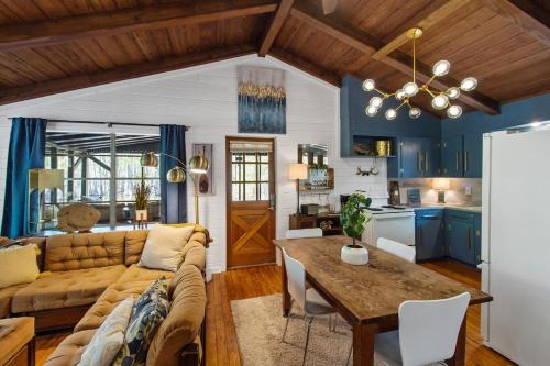 Shreveport Casa | Available This Wkend, Lakefront, Canoes & Kayaks