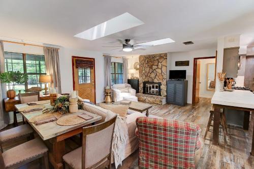 Shreveport Casa | Available This Wkend, Lakefront, Canoes & Kayaks