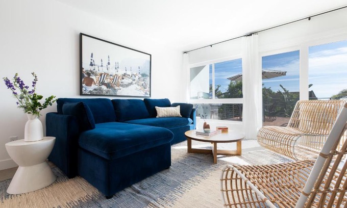 Middletown Casa | Avalon 2 Unit Buyout I III AvantStay Mins to GaslampBeautiful Deck w BBQ