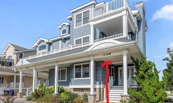 Avalon Casa | Avalon 5 Bedroom/4 Bath Townhouse - Bay Views - sleeps 14