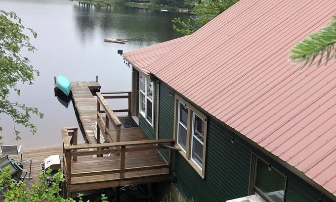 Lake Desolation Cabaña | Ava Lakeside Cottage, Lakeview Cozy Cottage
