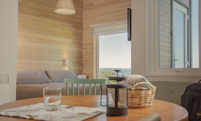 Frutillar Cabina | Ave Lodge