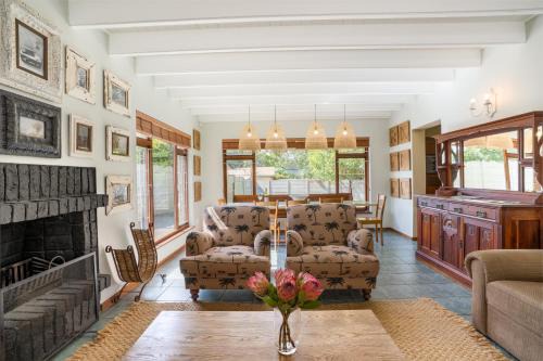 Sedgefield Casa | Avemore Island Home- full power back up-magical views