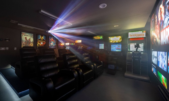 Southwest Anaheim Casa | Avengers Campus: 🌊🎥🍿🕹Heated Pool, Theater, Arcade+