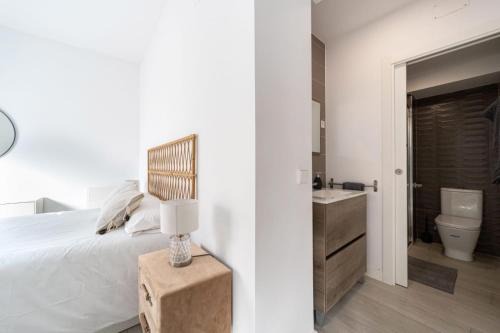 Almenara Apartamento | Avenida de Asturias Apartment B