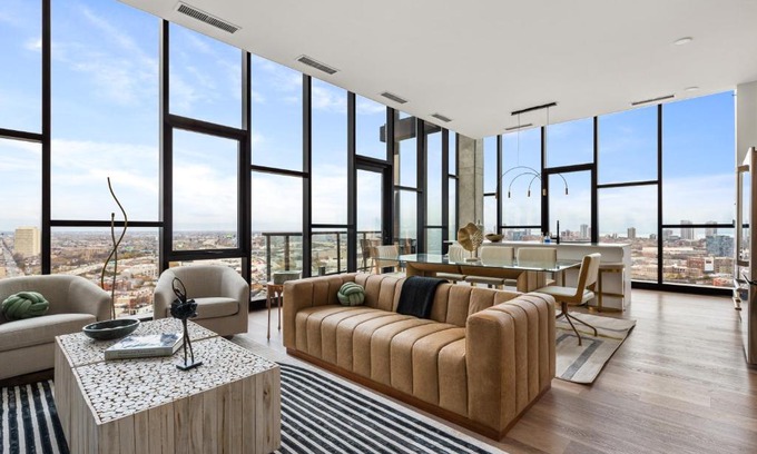 River West Apartamento | Avenir West Loop Penthouses with Iconic City Views