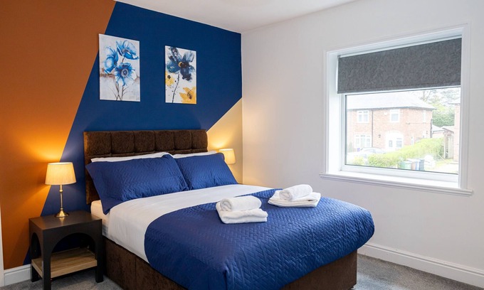 Cheadle Casa | Avenue House (Heald Green, Cheadle)