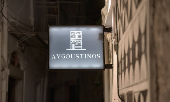 Pyrgi Apartamento | Avgoustinos House - Stone Arch