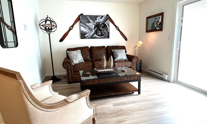 Lake Geneva Apartamento | *Aviate to the Lake* Downtown Lake Geneva