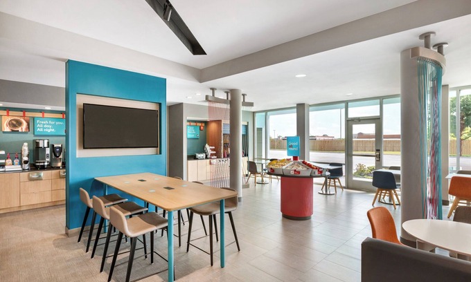 Larkwood Hotel | avid hotel Nashville Airport by IHG