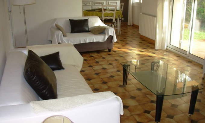 L'Isle-sur-la-Sorgue Villa | Villa de una planta encanto tranquilo independiente, en las alturas