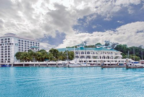 Si Rusa Complejo | Avillion Admiral Cove