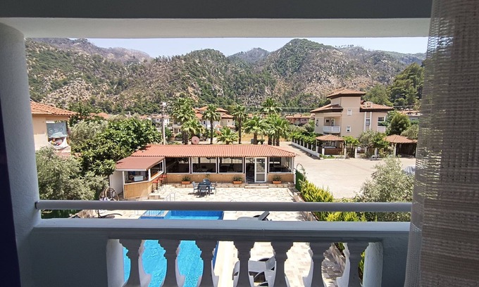 Icmeler Apartamento | Avlu 2 Apart