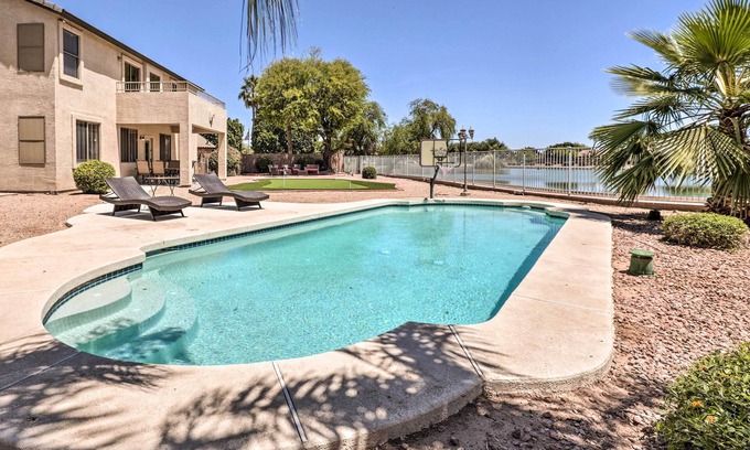 Crystal Gardens Casa | Avondale Abode: Pool, Lake Views & On-Site Fishing