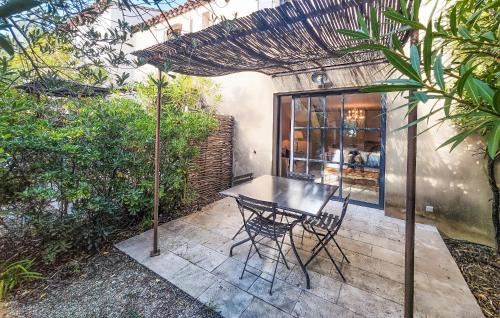 Saint-Laurent-de-la-Cabrerisse Casa | Awesome Home In Saint-Laurent-De-La-Cabrerisse