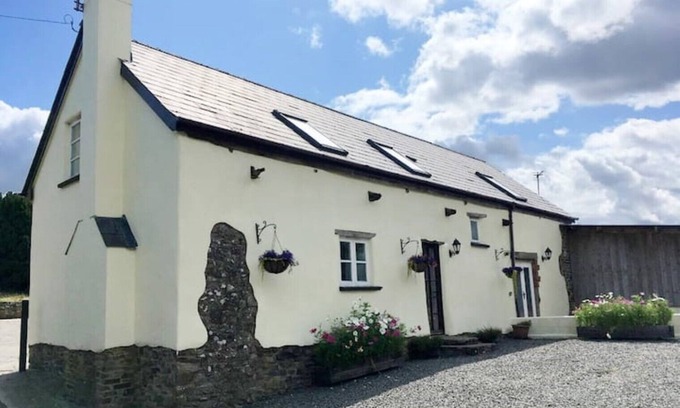 Winkleigh Cabaña | Award Winning Lower Whitsleigh Farm Cottage