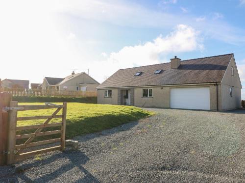 Rhoshirwaun Casa | Awel Y Grug