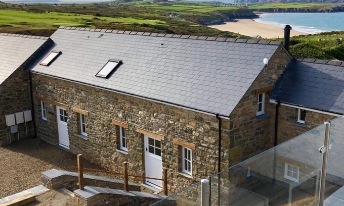 St Brides Cabaña | Awel y Môr - 3 Bedroom Cottage - Whitesands