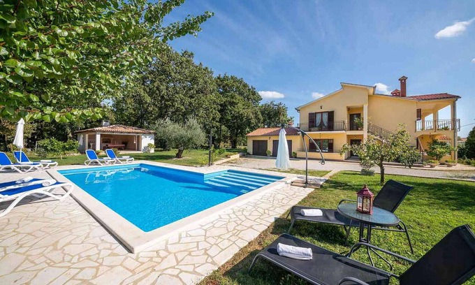 Susnjici Apartamento | Impresionante apartamento en Sveti.