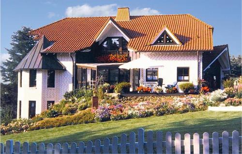 Brilon Apartamento | Awesome Apartment In Brilon-Madfeld