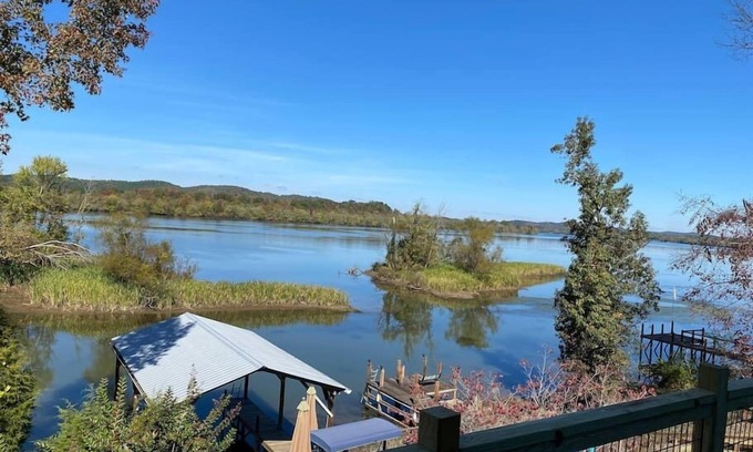 Decatur Casa | Awesome Chickamauga Lake House with Private Dock, Dog-friendly
