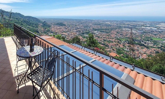 Massa Casa | Impresionante casa en Bargana con WiFi