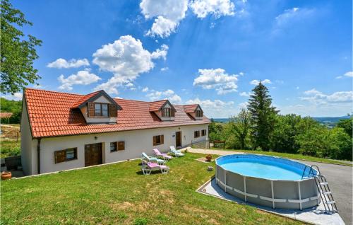 Breznicki Hum Casa | Awesome Home In Breznicki Hum