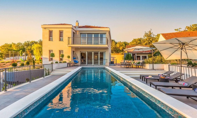 Dugopolje Casa | Impresionante casa en Dugopolje con.