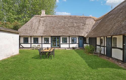Østerskov Casa | Awesome Home In Humble With Wifi