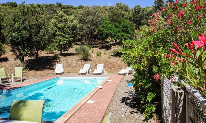 Pierrerue Casa | Awesome Home In Pierrerue