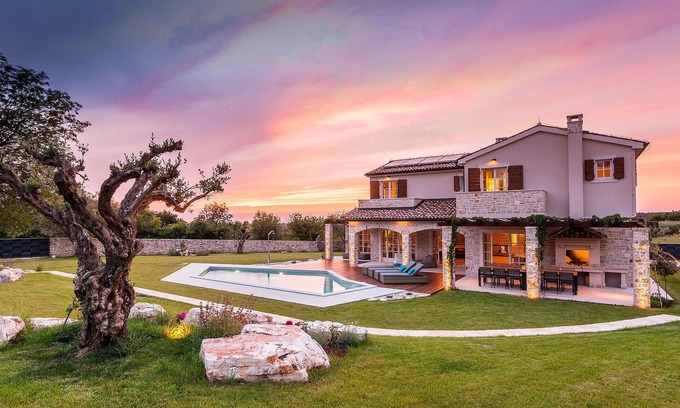 Stifanici Casa | Impresionante casa en Porec