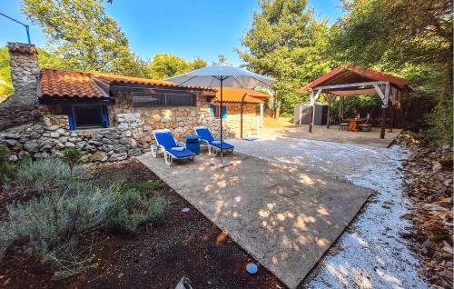Risika Casa | Awesome Home In Risika With Kitchen