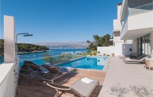 Splitska Casa | Awesome Home In Splitska With Sauna