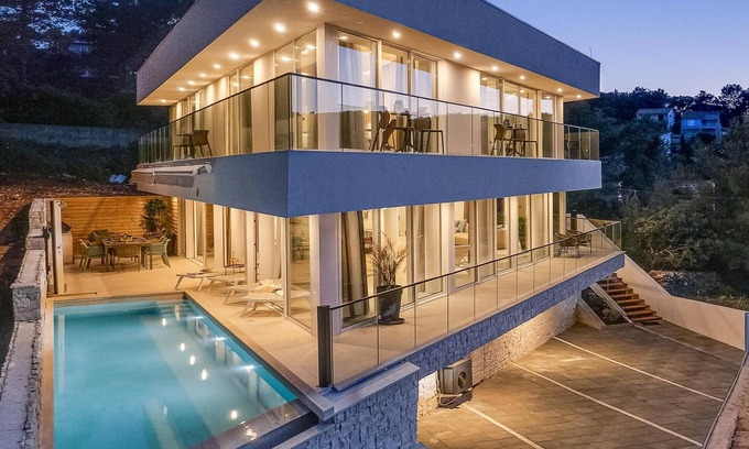 Cove Basina (Jelsa) Casa | Impresionante casa en Vrboska con sauna