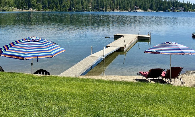Diamond Lake Casa | Awesome Lakefront Cabin on Gorgeous Diamond Lake