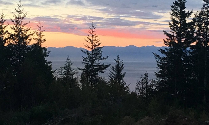 Juan de Fuca Electoral Area Casa | Awesome ocean views near many beaches and hiking trails.
