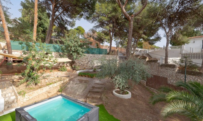 Pinares de San Anton Chalet De Esquí | AxarquÍa - Casa Con Piscina Privada En Málaga