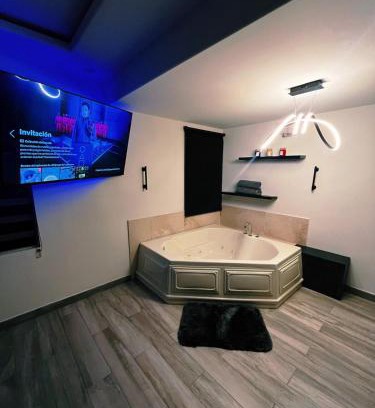 Delicias Apartamento | AXEL Suites Diamante Jacuzzi