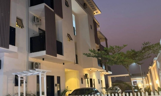 Abuja Apartamento | Ayahs Court