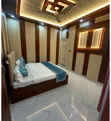 Ayodhya Hotel | AYODHYA HOTEL R-G PALACE Near Ram janam Bhoomi andn Temple - A Premium Hotel In Ayodhya
