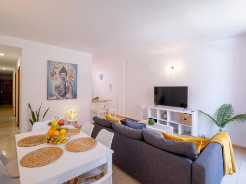 Los Llanos Apartamento | Ayre Aridane by Huskalia
