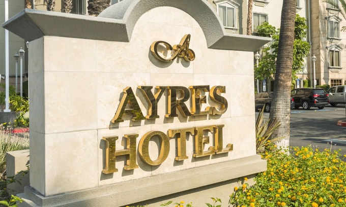 Platinum Triangle Hotel | Ayres Hotel Anaheim