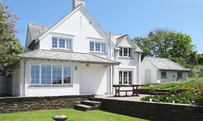 Ringmore Casa | Ayrmer Path