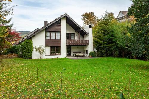 Assinghausen Casa | Azalea