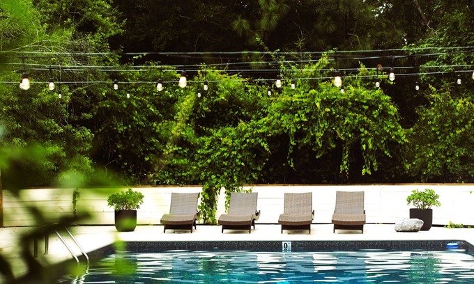 Cantonment Casa | Azalea Pines Retreat: Pool+Beach+Forest+5acres