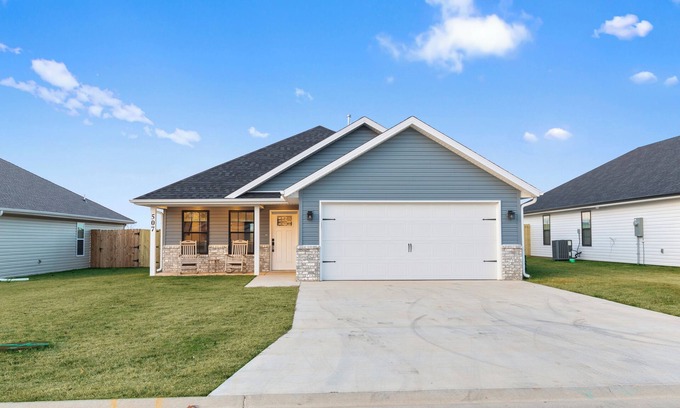 Duenweg Casa | Azalea Street Retreat - Family Friendly